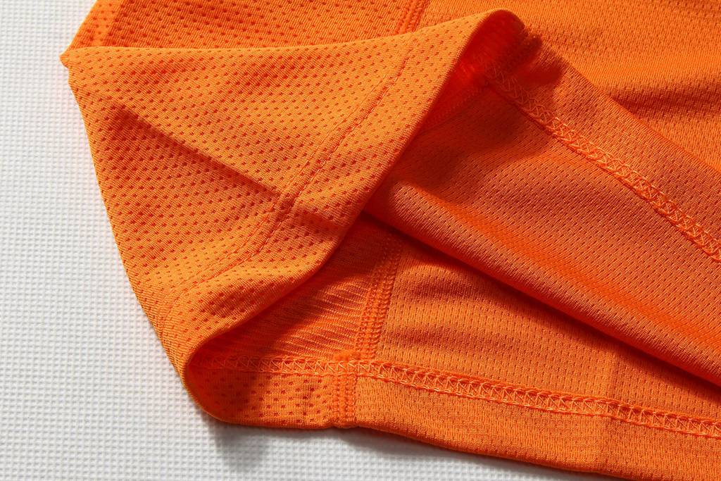 修身運(yùn)動(dòng)短袖 舒適透氣跑步訓(xùn)練速干T恤細(xì)節(jié)展示