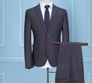 定制維修工作服時，如何通過顏色區分工種或崗位？